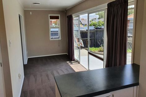 Photo of property in 49 Dunedin Street, Redwood, Christchurch, 8051