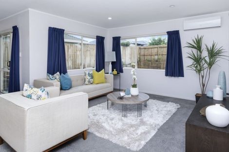 Photo of property in 3 Millisle Place, East Tamaki Heights, Auckland, 2016