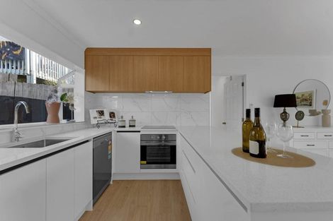 Photo of property in 39 Glynnbrooke Street, Te Atatu South, Auckland, 0610