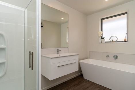 Photo of property in 1 Fry Place, Rolleston, 7614