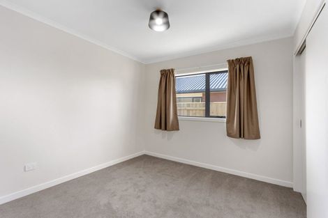 Photo of property in 5 Jeffares Place, Taradale, Napier, 4112