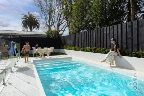 Photo of property in 15 Edward Street, Riverhead, 0820