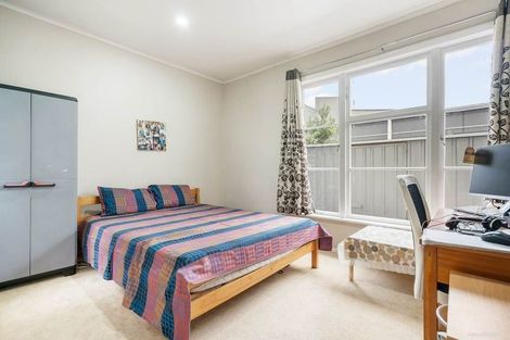 Photo of property in 4b Manuroa Road, Takanini, 2112