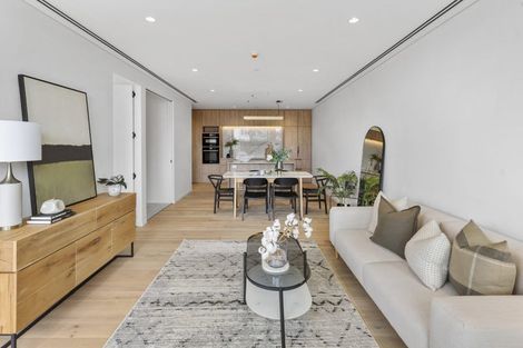 Photo of property in 103/110 Kitchener Road, Milford, Auckland, 0620