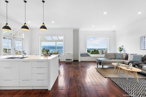 Photo of property in 41 Waru Street, Khandallah, Wellington, 6035