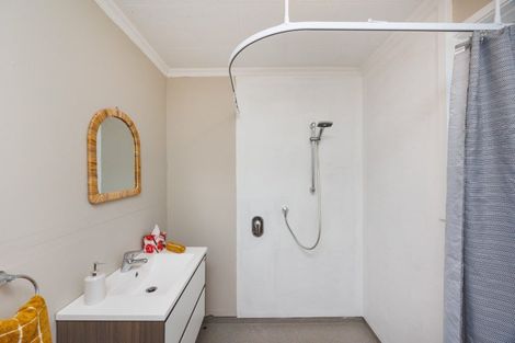 Photo of property in 28 Hulme Street, Roslyn, Palmerston North, 4414