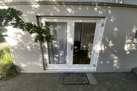 Photo of property in 4 Wakanui Street, Birkenhead, Auckland, 0626