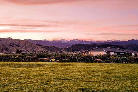 Photo of property in 33 Oriwa Lane, Levin, 5571
