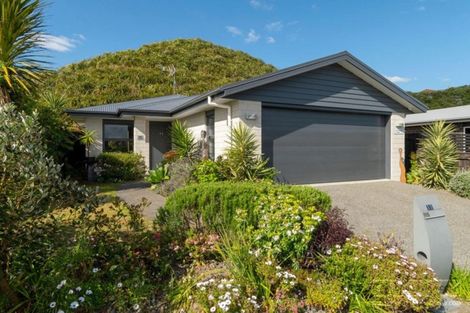 Photo of property in 11 Lakeview Quay, Pyes Pa, Tauranga, 3112