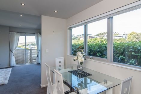 Photo of property in 46u2 Bracken Road, Paparangi, Wellington, 6037