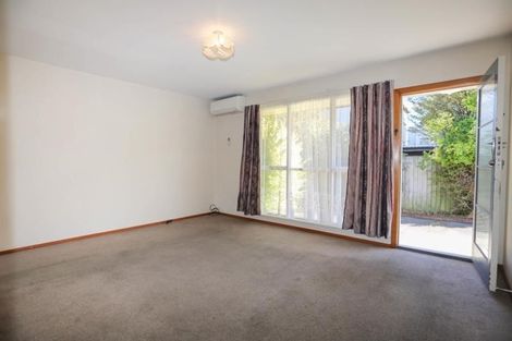 Photo of property in 2/32 Mona Vale Avenue, Riccarton, Christchurch, 8011