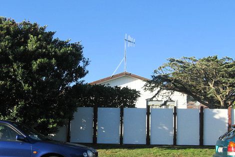 Photo of property in 5a Olive Terrace, Paraparaumu Beach, Paraparaumu, 5032