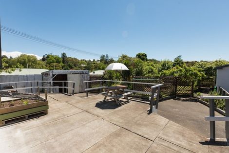 Photo of property in 28 Church Street, Waipawa, 4210