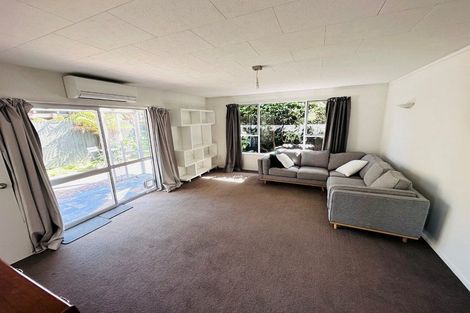 Photo of property in 2 Guildford Street, Burnside, Christchurch, 8053