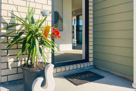 Photo of property in 6 Kaiwaru Place, Waikanae, 5036