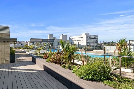 Photo of property in Sentinel Apartments, 2703/3 Northcroft Street, Takapuna, Auckland, 0622