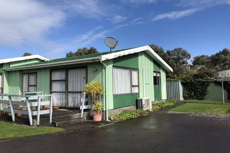 Photo of property in 25- 27 Palmerston Street, Greymouth, 7805