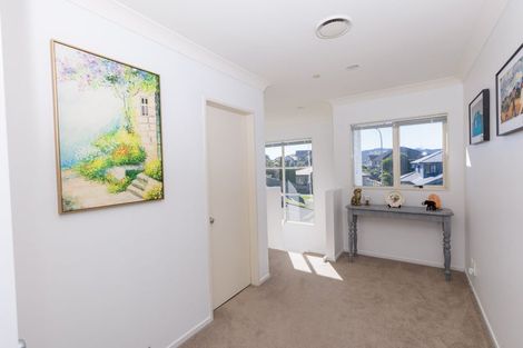 Photo of property in 6 Chippenham Grove, Churton Park, Wellington, 6037