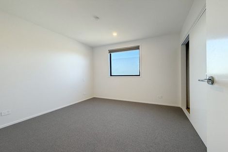 Photo of property in 2/51 Yeovil Road, Te Atatu Peninsula, Auckland, 0610