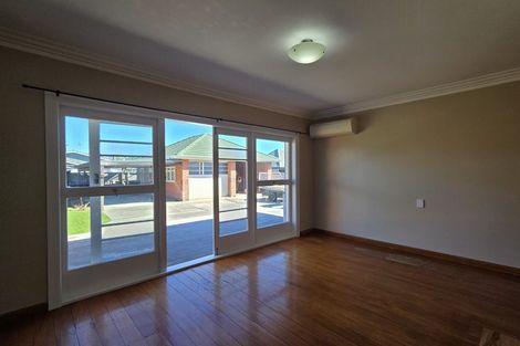 Photo of property in 255 Wairakei Road, Bryndwr, Christchurch, 8053