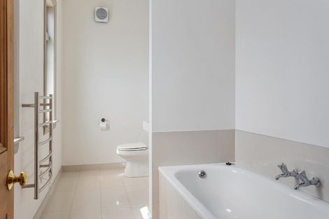 Photo of property in 145 Holly Road, St Albans, Christchurch, 8014