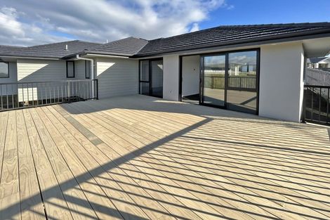 Photo of property in 11 Gibraltar Way, Fitzherbert, Palmerston North, 4410