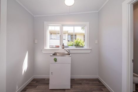 Photo of property in 12 Queen Street, Westport, 7825