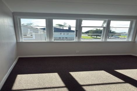 Photo of property in 5 Marsden Street, Hauraki, Auckland, 0622