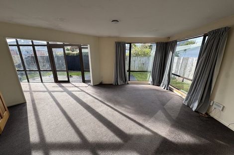 Photo of property in 17a Wittys Road, Avonhead, Christchurch, 8042