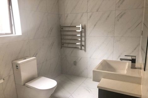 Photo of property in 7 Azzurro Way, Flat Bush, Auckland, 2019
