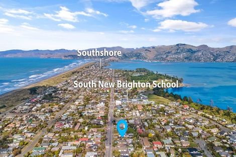 Photo of property in 104 Estuary Road, South New Brighton, Christchurch, 8062