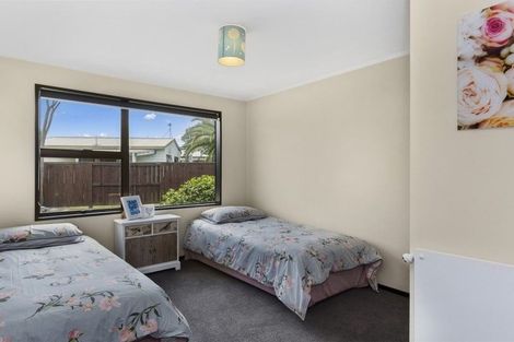 Photo of property in 14 Mahina Place, Mount Maunganui, 3116