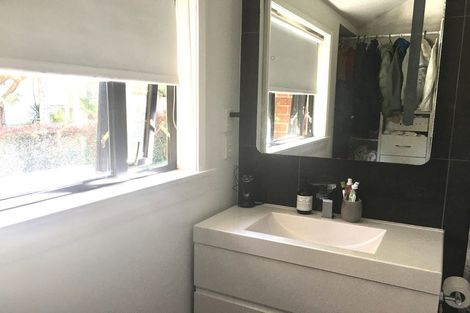 Photo of property in 261 Lake Road, Belmont, Auckland, 0622