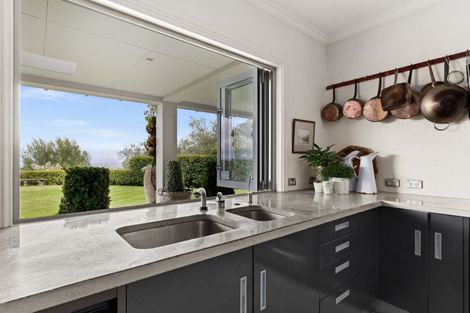 Photo of property in 137 Blackbarn Road, Havelock North, 4294
