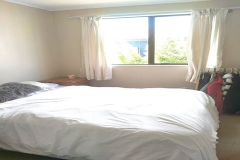 Photo of property in 42 Hassan Drive, Massey, Auckland, 0614