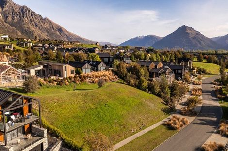 Photo of property in 11 Rannoch Drive, Jacks Point, Queenstown, 9371