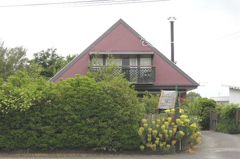 Photo of property in 9 Inwoods Road, Parklands, Christchurch, 8083