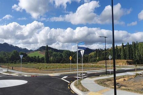 Photo of property in 1 Lamont Place, Waikanae, 5036