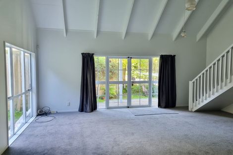 Photo of property in 54f2 Hungerford Road, Houghton Bay, Wellington, 6023