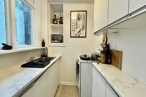 Photo of property in 246u1 Oriental Parade, Oriental Bay, Wellington, 6011