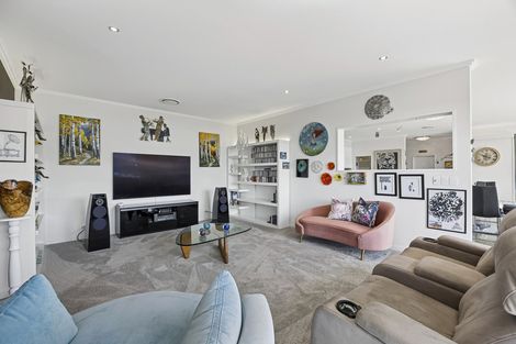 Photo of property in 28 Barling Street, Macandrew Bay, Dunedin, 9014
