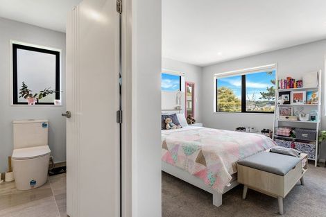 Photo of property in 26 Kaimai Avenue, Massey, Auckland, 0614