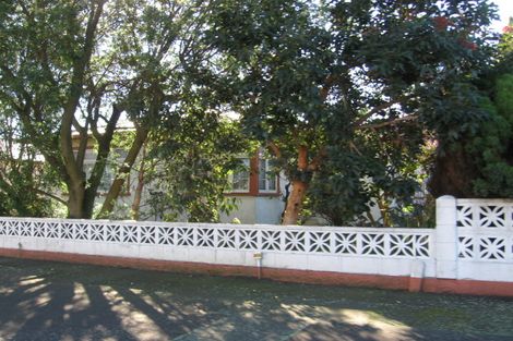 Photo of property in 2 Kauri Street, Roslyn, Palmerston North, 4414