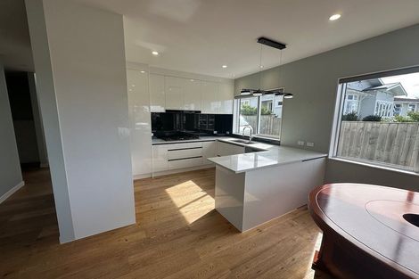 Photo of property in 17 David Street, Bayswater, Auckland, 0622