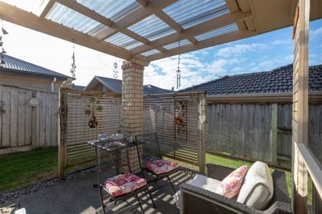 Photo of property in 19 Sovereign Isle Lane, Rototuna, Hamilton, 3210