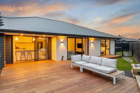 Photo of property in 13 Stackwood Avenue, Woodend, 7610