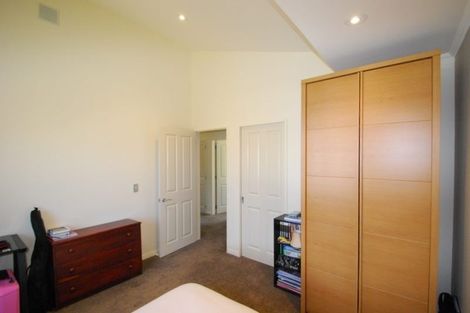 Photo of property in 12/36u Dee Street, Island Bay, Wellington, 6023