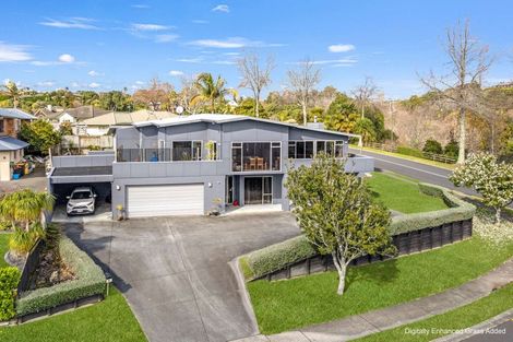Photo of property in 2 Honeysuckle Lane, Ohauiti, Tauranga, 3112