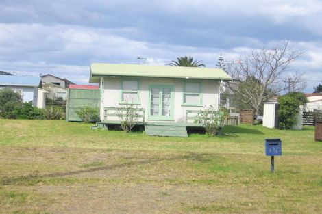 Photo of property in 104 Barbara Avenue, Whangamata, 3620