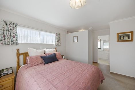 Photo of property in 9 Beaufort Place, Taradale, Napier, 4112